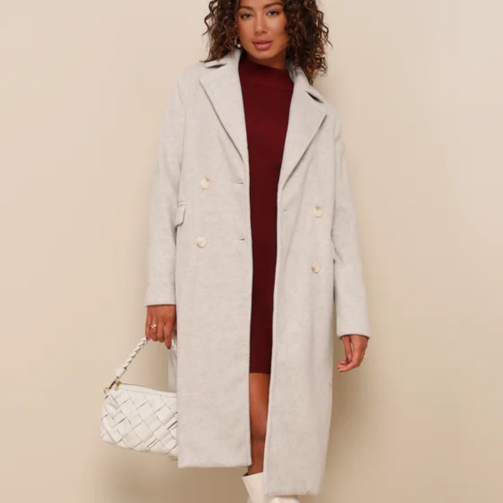 Lulu’s brisk elegance light beige Double-Breasted Coat